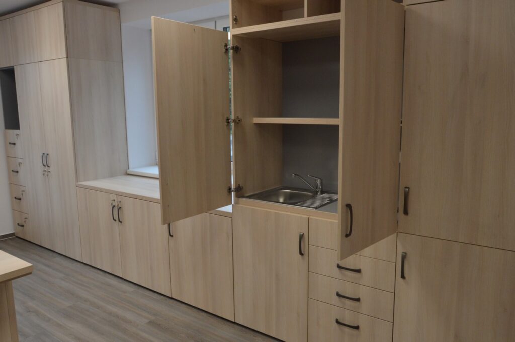 nabytek-dlouhonovice-2