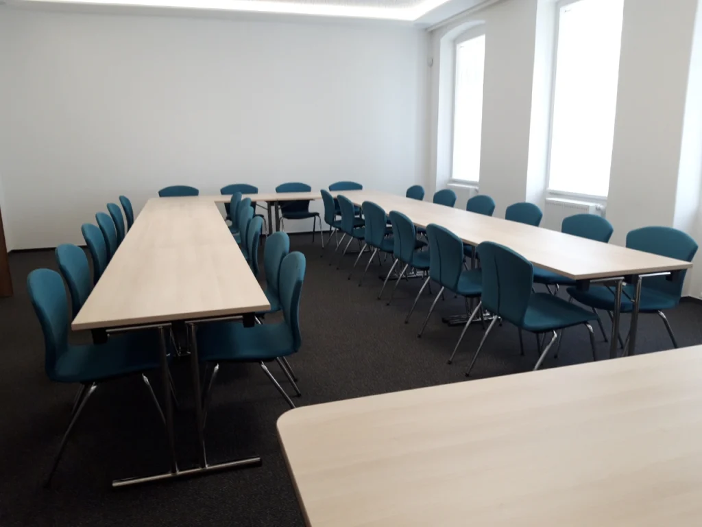 nabytek-ou-klasterec-2