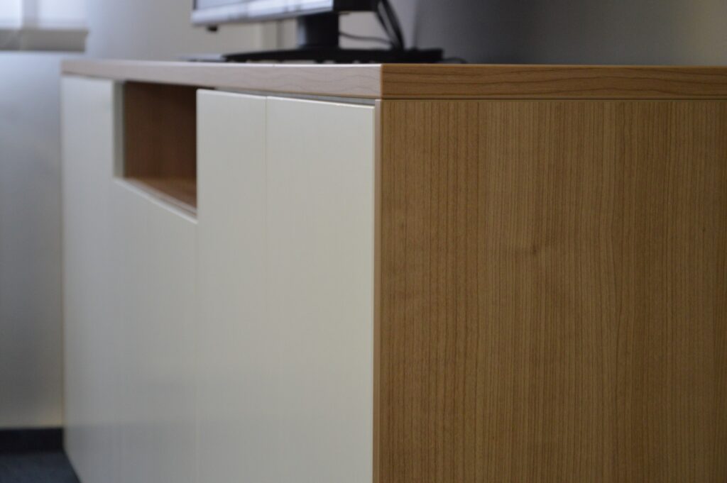 nabytek-strnad-zasedacka-12