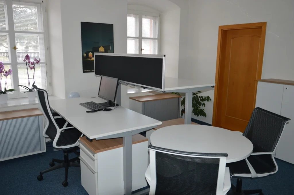 nabytek-vyskove-podnoze-2