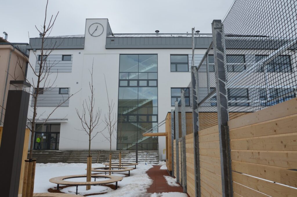 nabytek-zs-chodov-2021-9