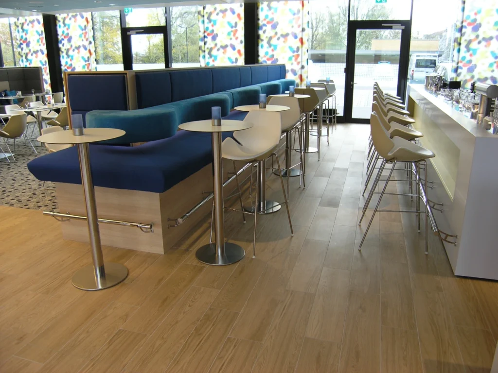 Centrální nerezová noha