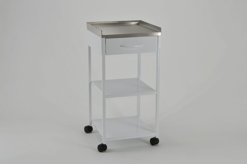 Pojízdný stolek, kombinace nerezu s povrchovou úpravou RAL