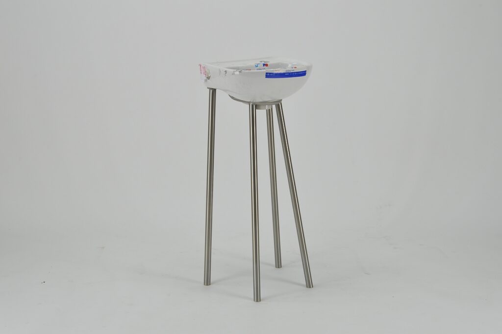 Stojan na umyvadlo, trubka pr. 25mm, nerez