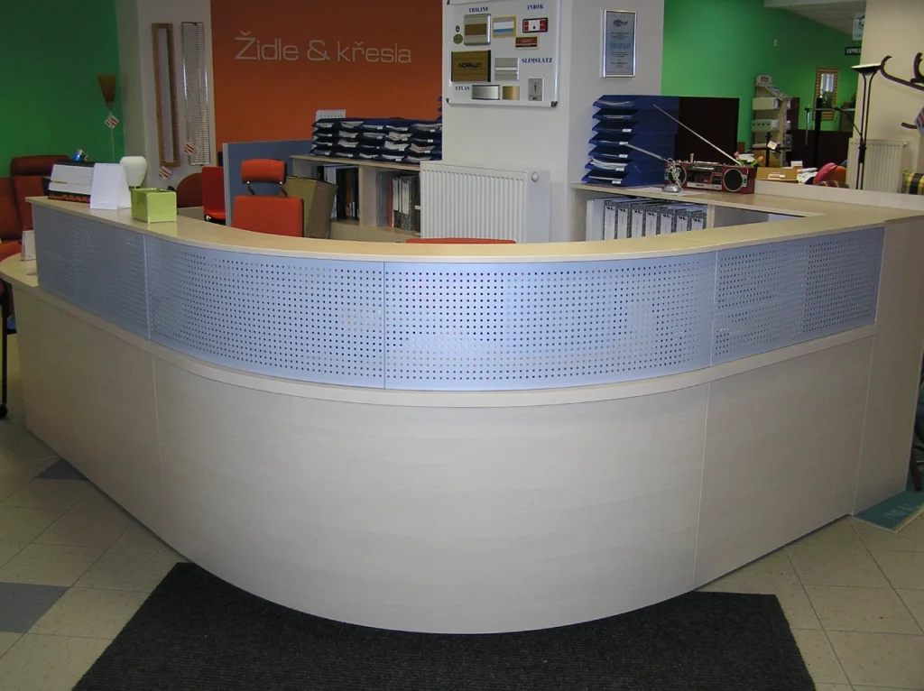 Nástavba z děrovaného plechu